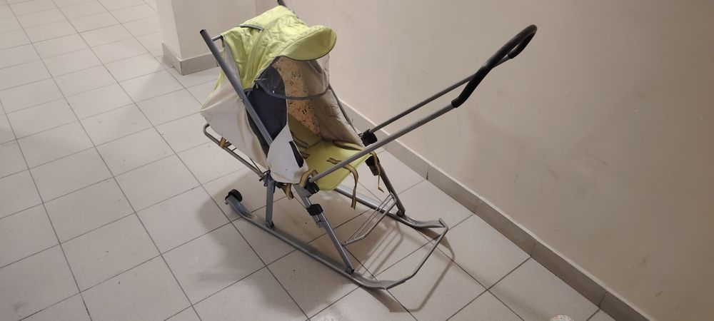 Продам санки детские