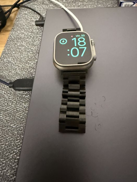 Apple Watch Ultra 1