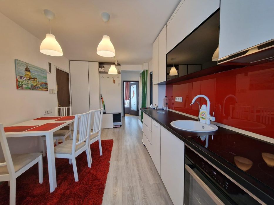 Inchiriez apartament 3 camere decomandate si loc parcare Zorilor Cluj
