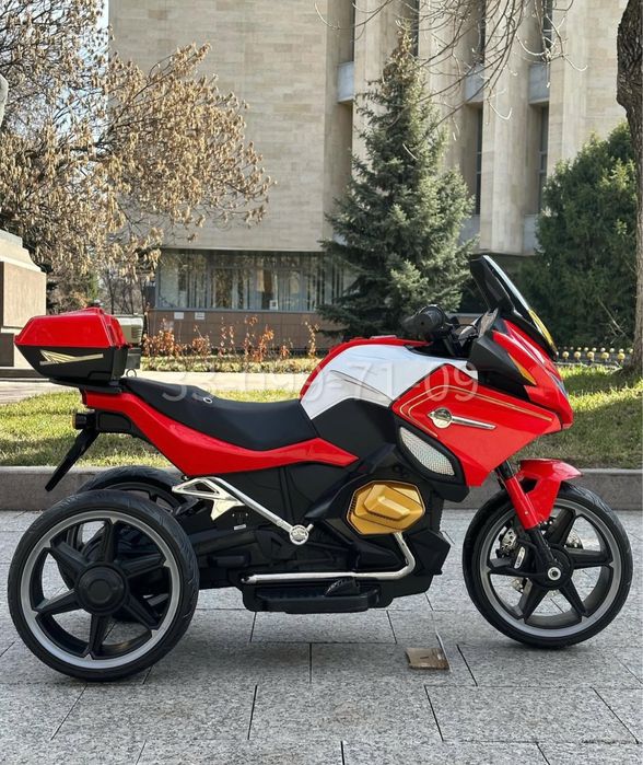 Детский мотоцикл Kawasaki 12V | 3–8 лет, музыка и пульт управления