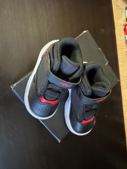 Incaltaminte baieti: Nike, Jordan, marimi de la 21 la 23.5