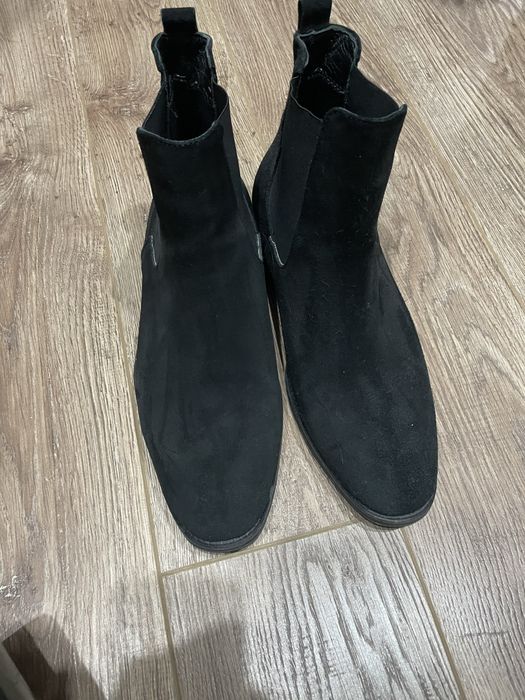 Продам обувь челси