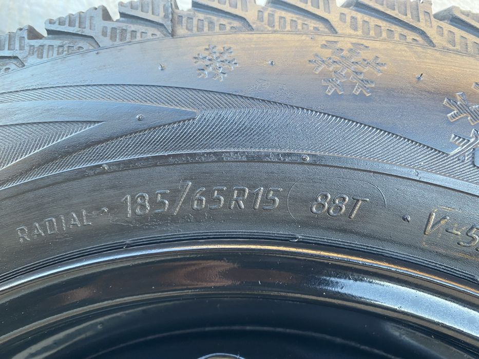 Диски с шинами 2 штук