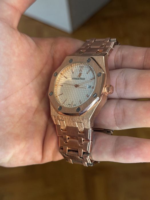 Royal Oak Frosted Gold