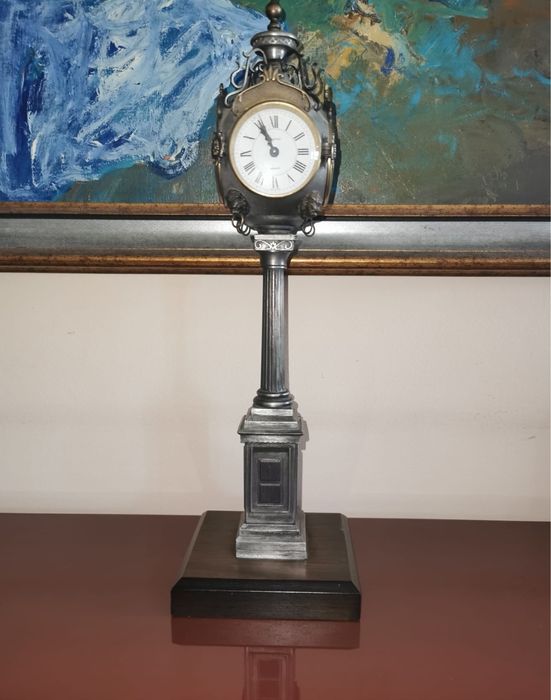 Часовник DUGENA четиристранен бронз дърво кварцов механизъм работещ  !