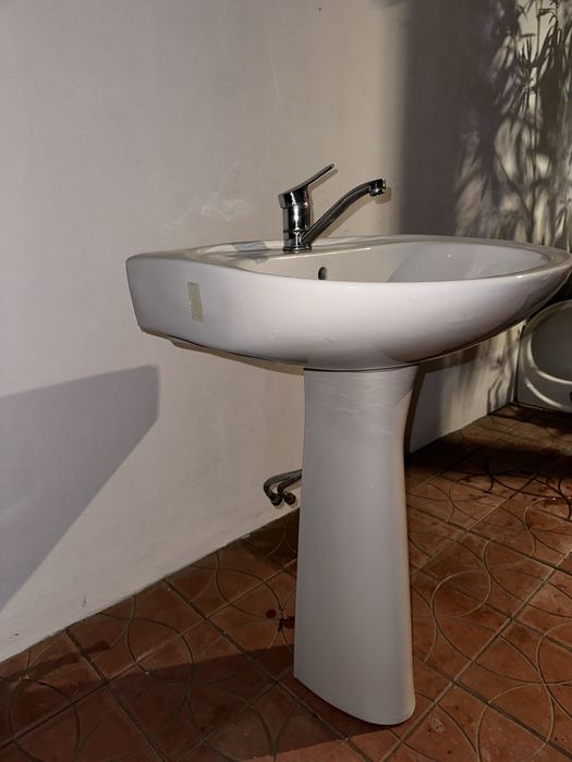 Lavoar Mondial cu picior + baterie + racorduri