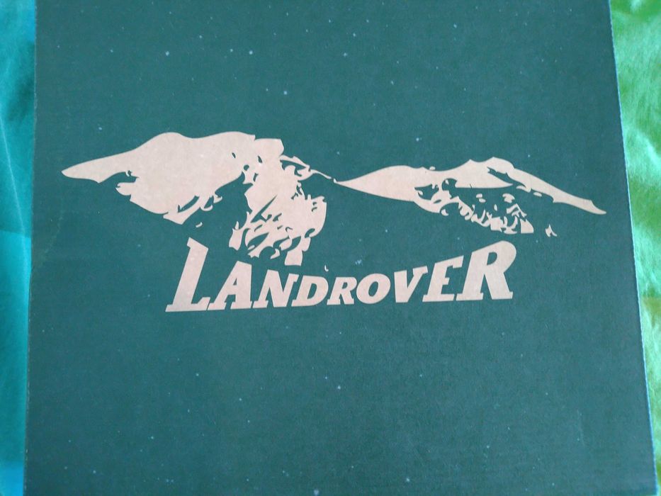 Нови, топли,дамски ботушки