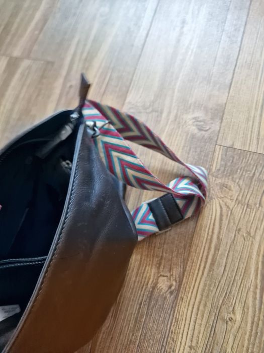 Страхотна дамска чанта MICMACBAGS
естествена кожа, дълга дръжка, разме