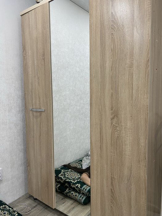 Продам шкаф трех дверный