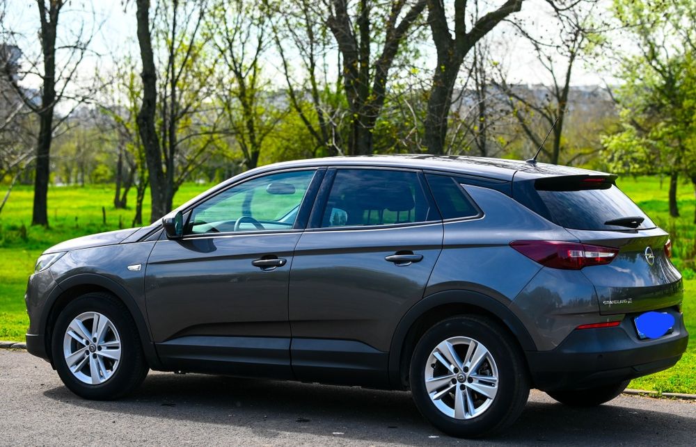 OPEL Grandland x se vinde
