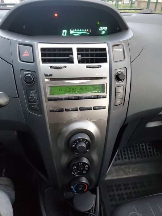 TOYOTA Yaris 2009 — imagine 5