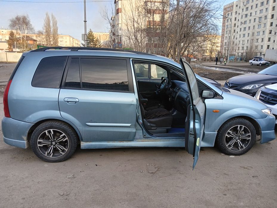 Продам Мазду Премаси