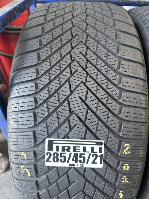 285/45/21Pirelli