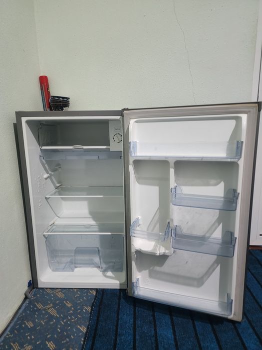 Ofis va Kabinet uchun mini Muzlatgich