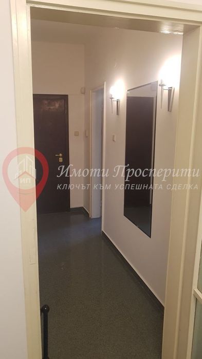 Дава се под наем Четиристаен апартамент в София, Център - 96 кв.м за 747.66 € - Снимка #11