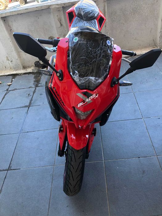 Motocicleta BARTON Blade R 125cc (similar YZF125 , CBR125)