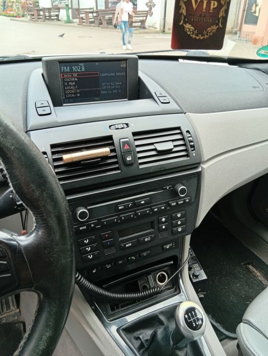 Vând BMW x 3 an 2005