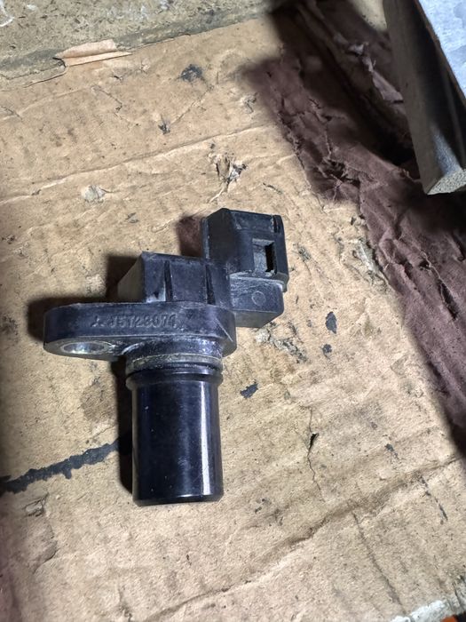 Датчик распредвала Mitsubishi