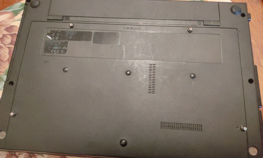 Простой Ноутбук HP 620