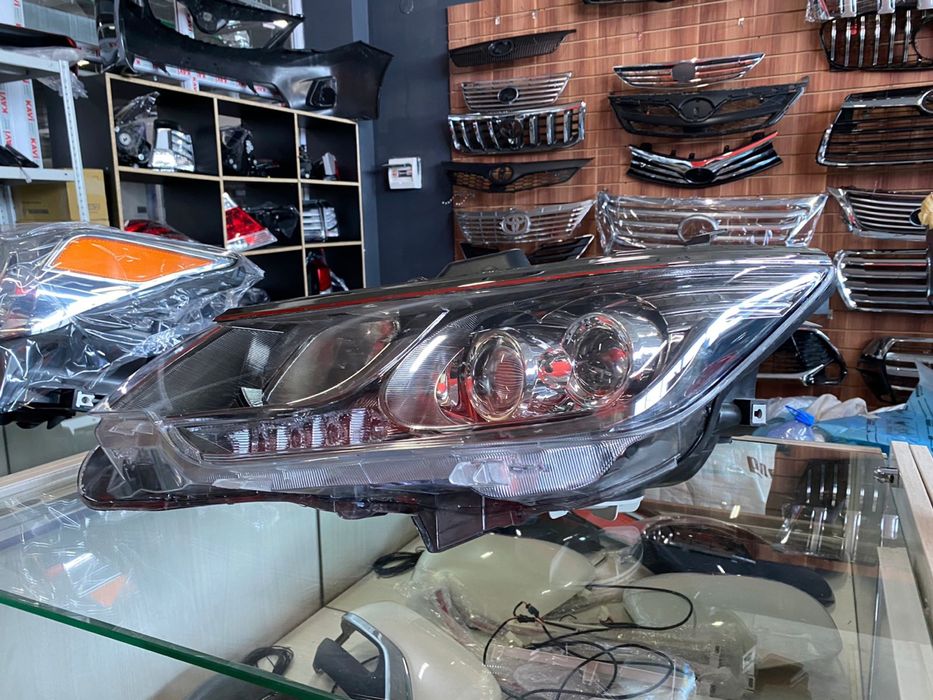 Фары для Toyota Camry 55 Exclusive