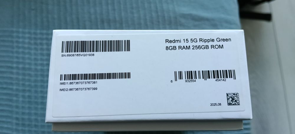 Redmi 15 5G, 8GB RAM, 256GB stocare, verde, stare exceptionala