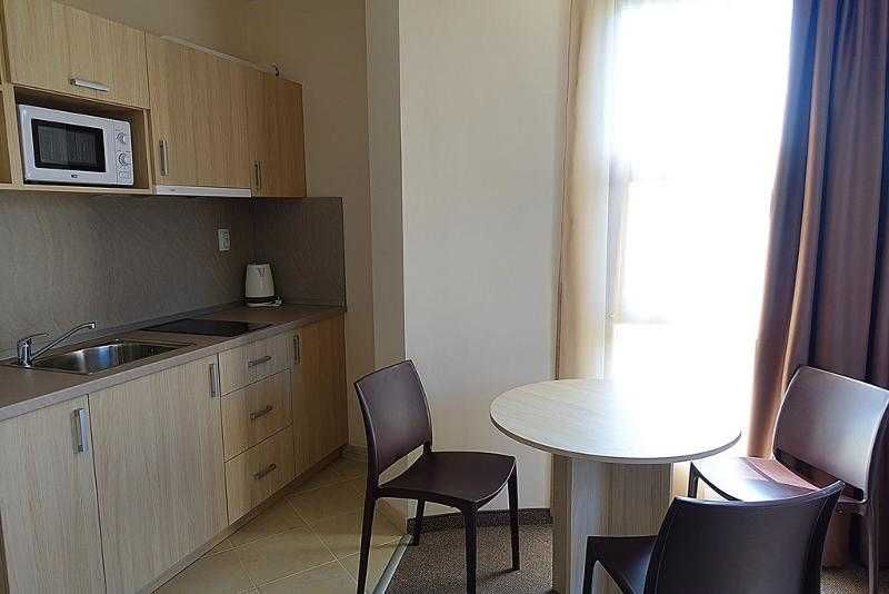 Продава се Хотел в Обзор - 1800 кв.м за 708 €/кв.м - Снимка #7