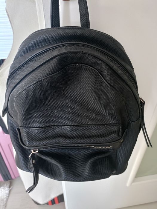 Vând ruscac damă, produs de calitate superioara,piele ecologica,urme d