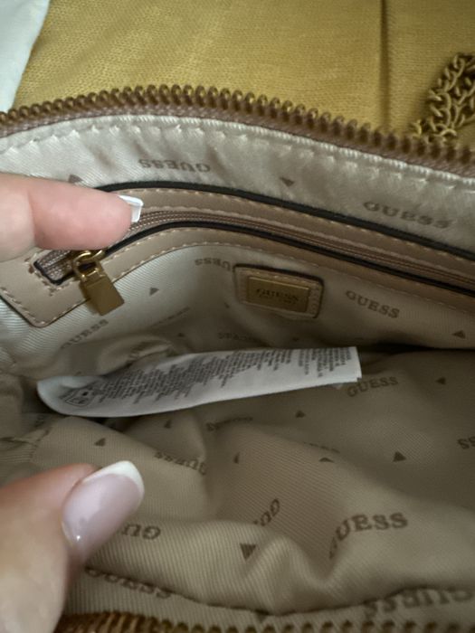 Дамска чанта Guess Giully оригинал