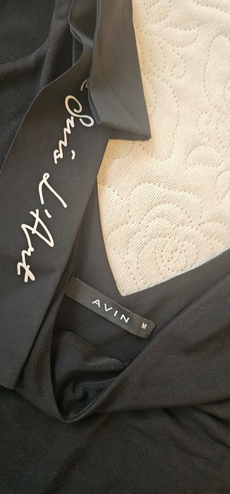 AVIN - Топ Black ribbons, ползван малко, нобез забележки,