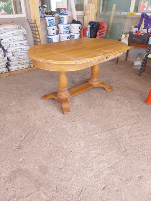 Masa de lemn masiv cu scaune