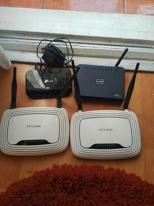 Routter wireless TP-LiNK si D-Link