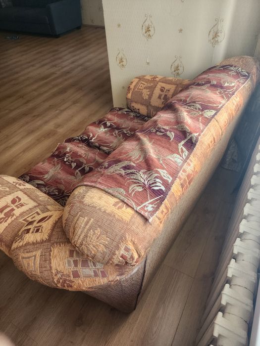 Продам диван и кресло