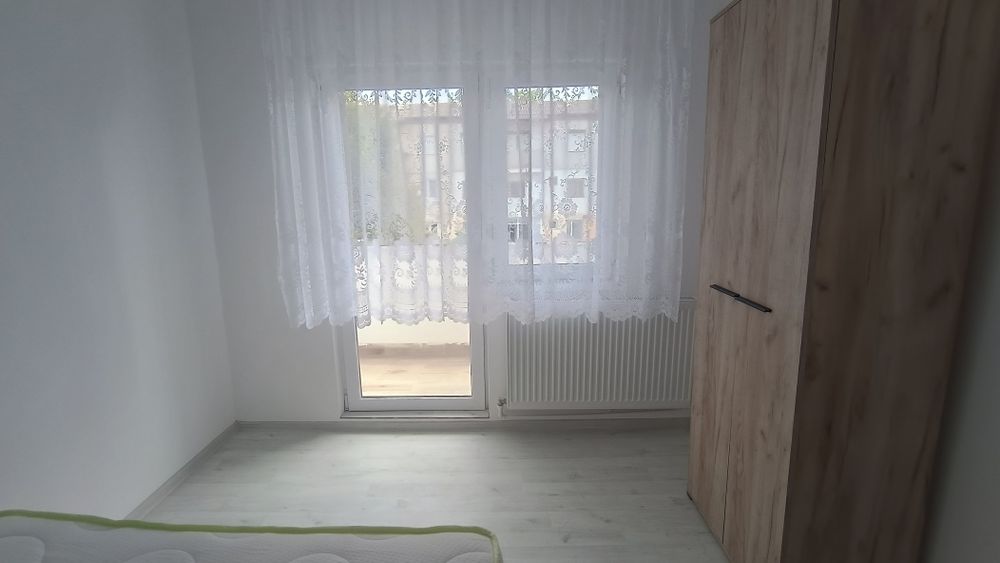 Apartament 2 camere,micro 15, etaj 3