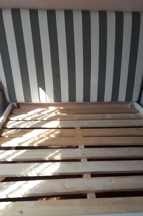 Pat matrimonial cu tapițerie din piele ecologică