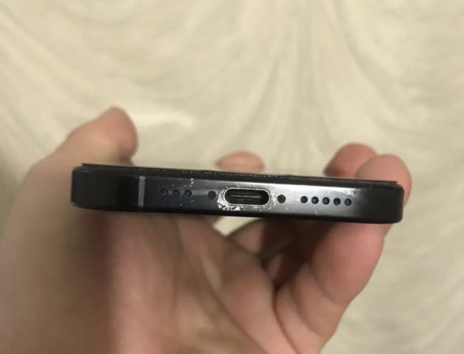 Айфон 16 про продам