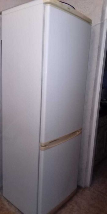 Продам  холодильник