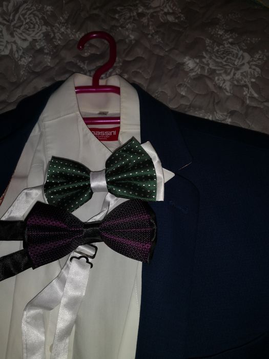 Sacou și cămașa alba