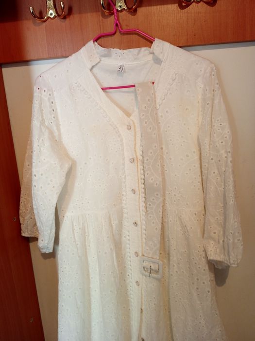 Платье красиво..