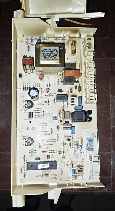 Placa electronica + Panou butoane - Centrala termica Viessmann Vitopend 100 - WH06