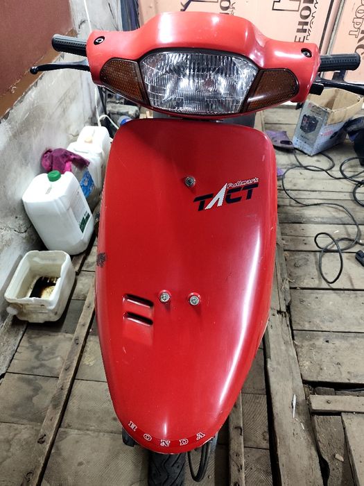 Скутер Honda takt af-16