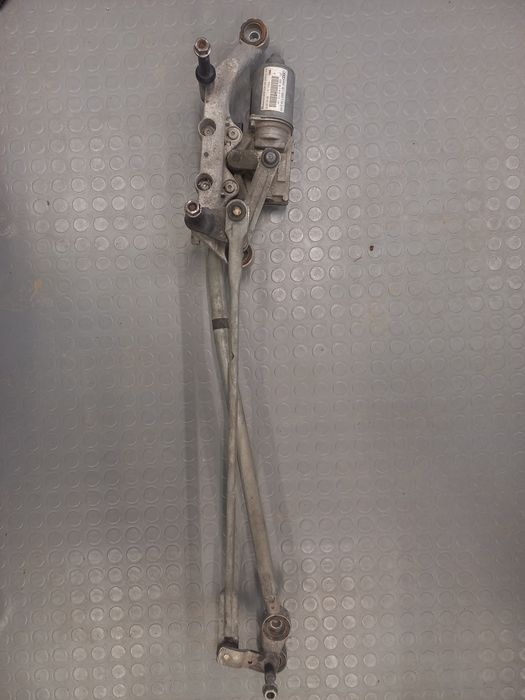 Моторче чистачки Audi Q7