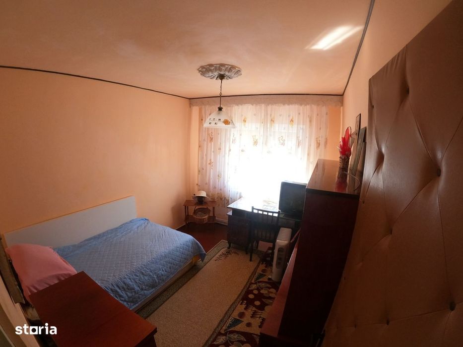 Apartament 4 camere decomandat | 88 mp | Parter | 3 bai | Zona semicen
