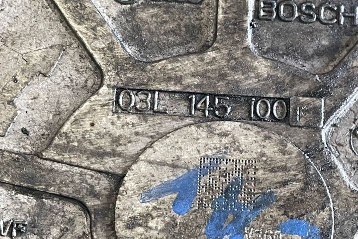 Pompa vacuum Bosch 03L145100 Audi A4 B8/8K seria