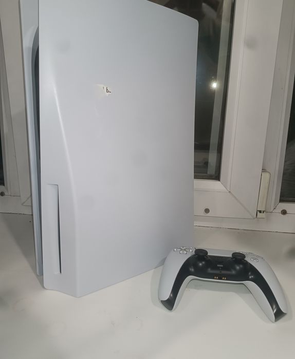 Продам ps5 в отличном состоянии