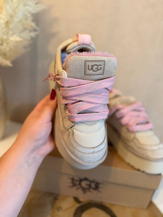 Adidasi UGG Lowmel roz
