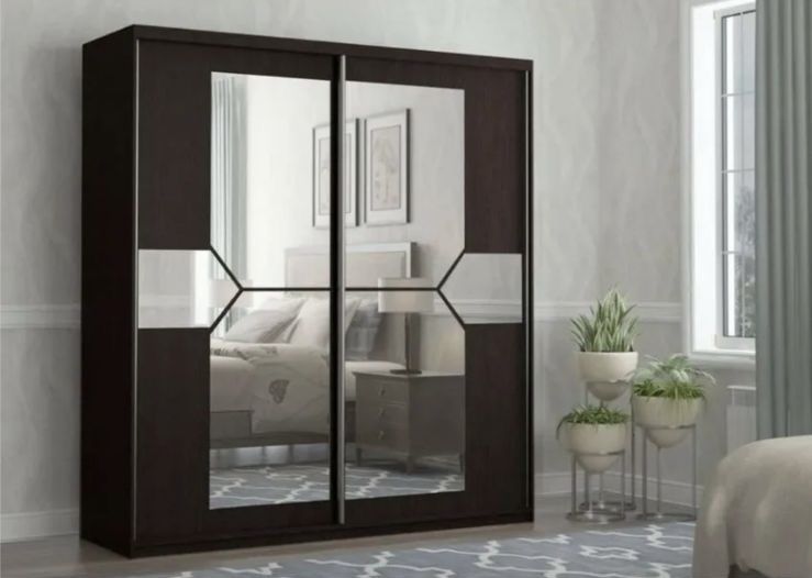 Прдам шкаф отличном состояние