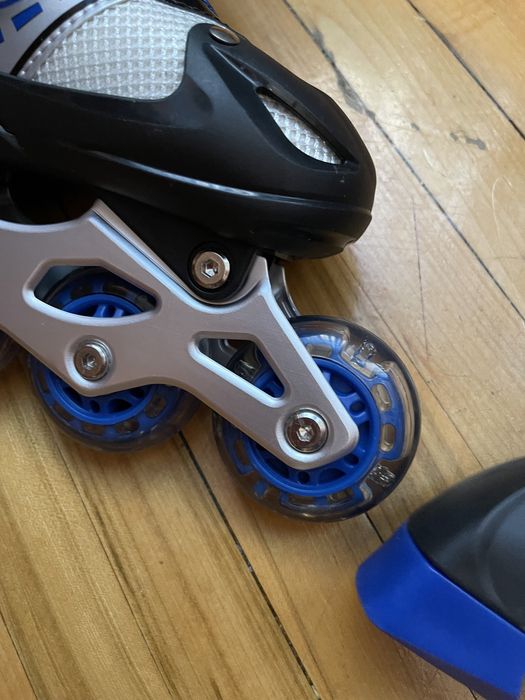 Роликовые коньки новые