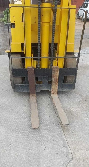 Кара вилочный погрузчик