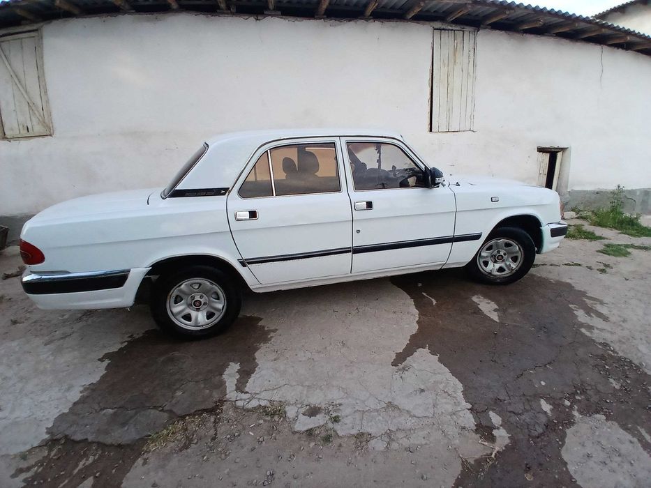 Volga 3110 sotiladi