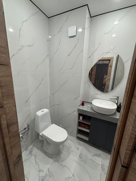 Продам квартиру евротрешку 70 м кв